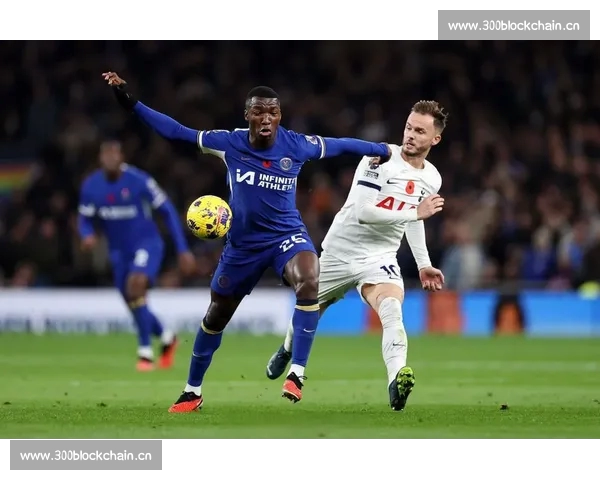 英超焦点战曼联逆转热刺切尔西轻松取胜阿森纳遭遇本赛季首败